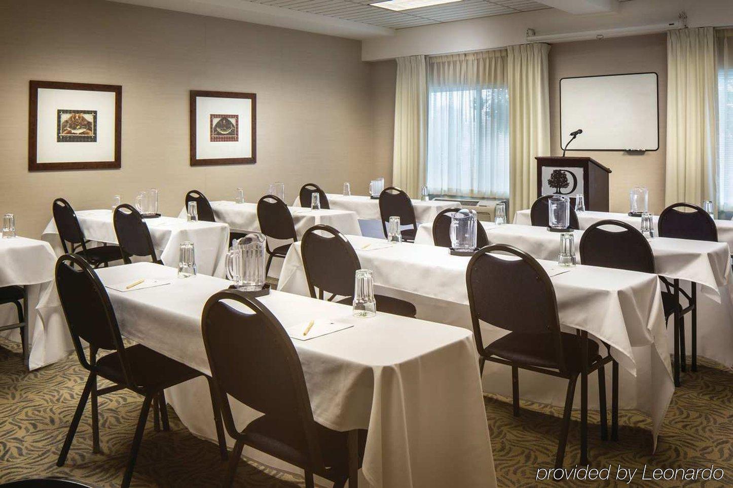 Doubletree By Hilton Olympia Hotel Exterior foto