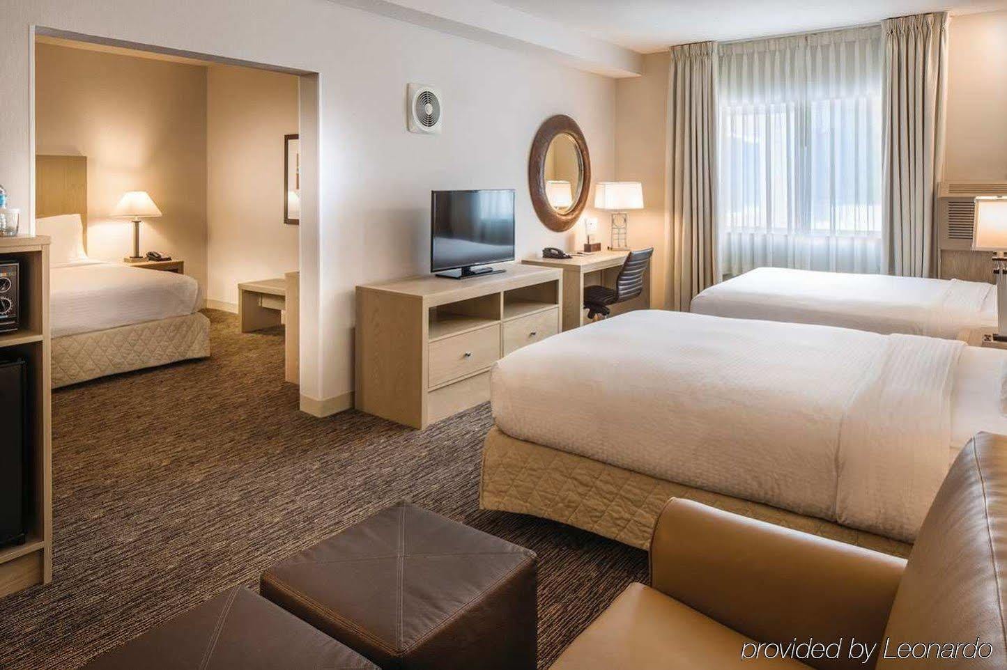 Doubletree By Hilton Olympia Hotel Exterior foto